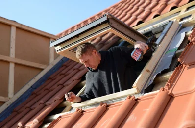 Pose de fenêtres de toit Velux à Marthille